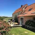 Le Clos De Tournes Bed & Breakfast 3*