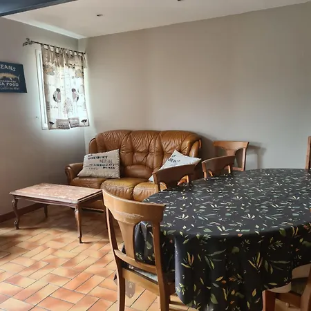 Le Clos De Tournes Bed & Breakfast *