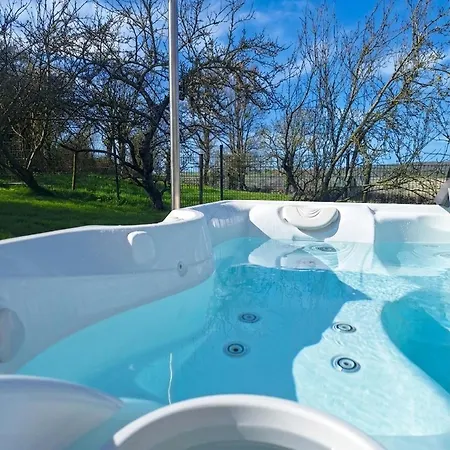 Le Clos De Tournes Bed & Breakfast Echinghen