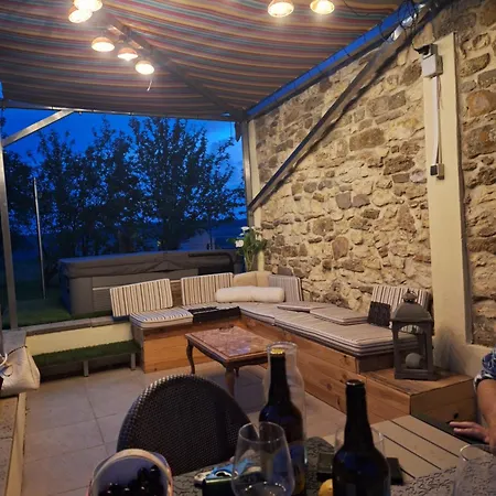 Bed & Breakfast Le Clos De Tournes