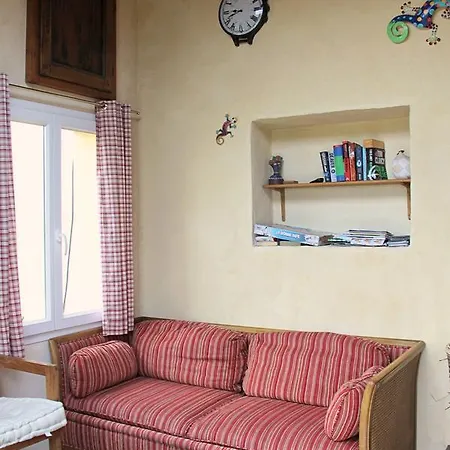 Le Clos De Tournes Bed & Breakfast