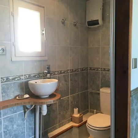 Le Clos De Tournes Bed & Breakfast